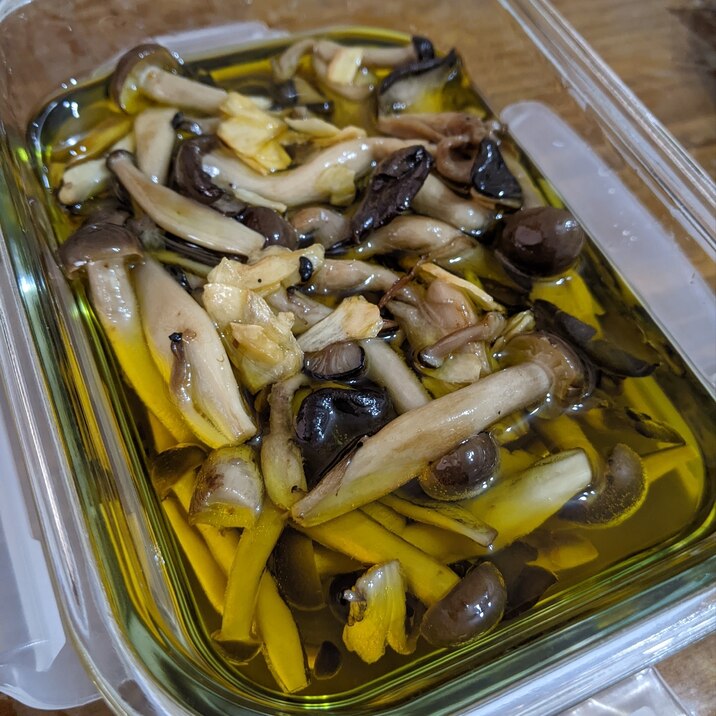 便利な常備菜!きのこのコンフィ